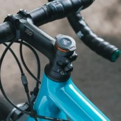 Multi-Outils GRANITE STASH Pour Fourche Route Orange -Promos Velo Sprinter Magasin multi outils granite stash pour fourche route orange 1 3