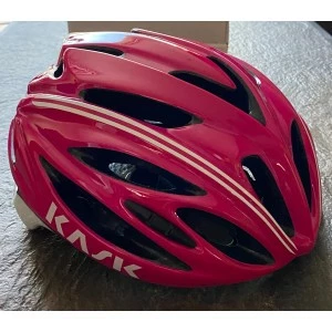 Casque Route KASK RAPIDO L 59-62cm Rose Fuschia & Blanc (version 2) 1 Casque Route KASK RAPIDO L 59-62cm Rose Fuschia & Blanc (version 2)