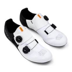 Chaussures Route DMT SH1 P.43 Noir & Blanc / Carbone Serrages BOA -Promos Velo Sprinter Magasin chaussures route dmt sh1 p43 noir blanc carbone serrages boa 2