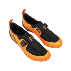 Chaussures Triathlon/Route DMT KT1 P.43 Orange & Noir / Carbone Serrages BOA -Promos Velo Sprinter Magasin chaussures triathlonroute dmt kt1 p43 orange noir carbone serrages boa 2