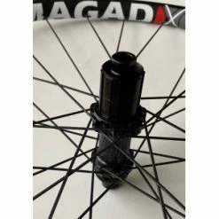Paire De Roues ROADBORN MAGAD XC Carbone Disque 29p Boost 15/110 & 12/148 -Promos Velo Sprinter Magasin paire de roues roadborn magad xc carbone disque 29p boost 15110 12148 4